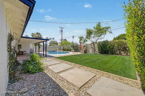Exterior - 4302 E Montecito Ave, Phoenix, AZ 85018 photo 12 of 14