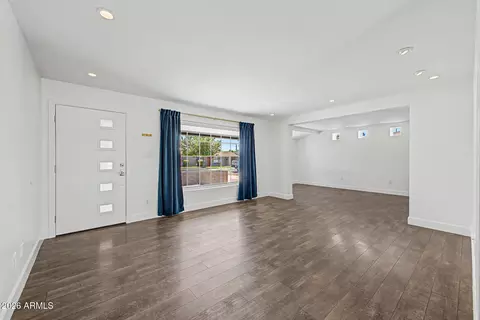 Living - 4302 E Montecito Ave, Phoenix, AZ 85018 photo 3 of 7