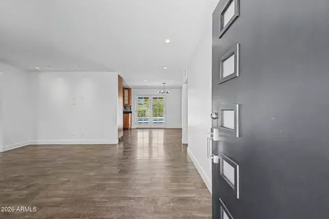 Entry Way - 4302 E Montecito Ave, Phoenix, AZ 85018 photo 1 of 1