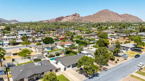 View/Area - 4302 E Montecito Ave, Phoenix, AZ 85018 photo 4 of 9