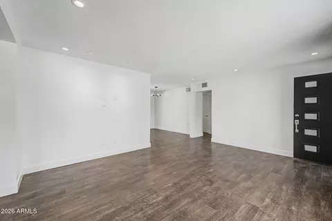 Living - 4302 E Montecito Ave, Phoenix, AZ 85018 photo 4 of 7