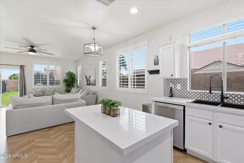 Kitchen - 10315 E Idaho Ave, Mesa, AZ 85209 photo 2 of 3