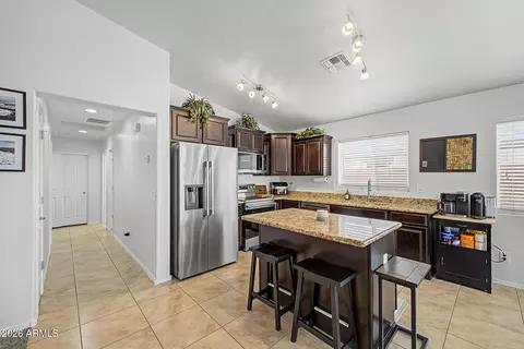Kitchen - 2164 E Stacey Rd, Gilbert, AZ 85298 photo 3 of 4