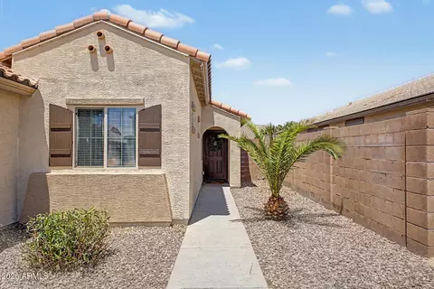 Exterior - 2164 E Stacey Rd, Gilbert, AZ 85298 photo 2 of 13