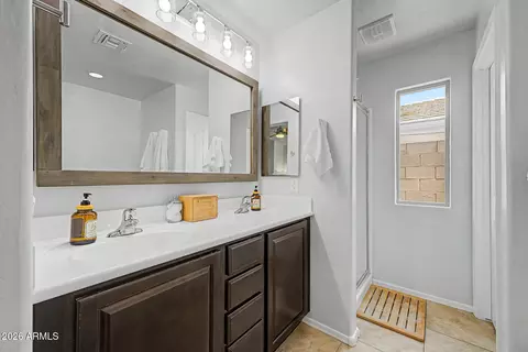 Bath - 2164 E Stacey Rd, Gilbert, AZ 85298 photo 1 of 4
