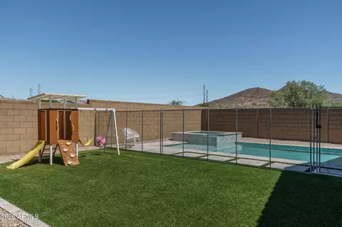 Exterior - 2004 E Park View Ln, Phoenix, AZ 85024 photo 4 of 21