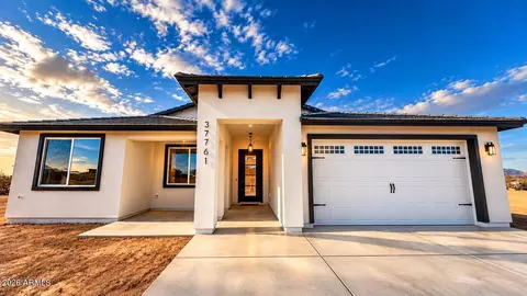 37761 W Montecito Ave, Tonopah, AZ 85354