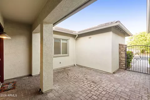 Exterior - 1512 W Ardmore Rd, Phoenix, AZ 85041 photo 9 of 26