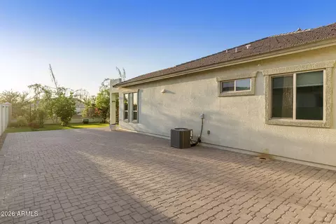 Exterior - 1512 W Ardmore Rd, Phoenix, AZ 85041 photo 18 of 26
