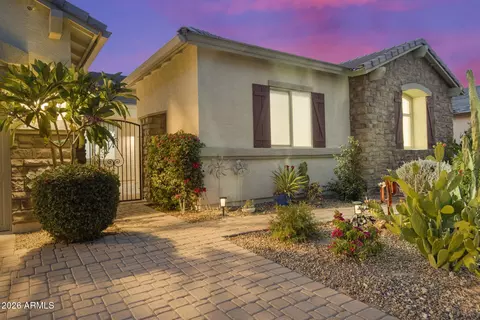 Exterior - 1512 W Ardmore Rd, Phoenix, AZ 85041 photo 1 of 26