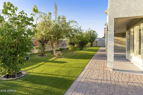 Exterior - 1512 W Ardmore Rd, Phoenix, AZ 85041 photo 14 of 26