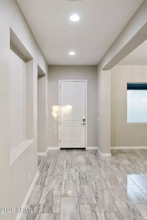 Entry Way - 1512 W Ardmore Rd, Phoenix, AZ 85041 photo 1 of 2
