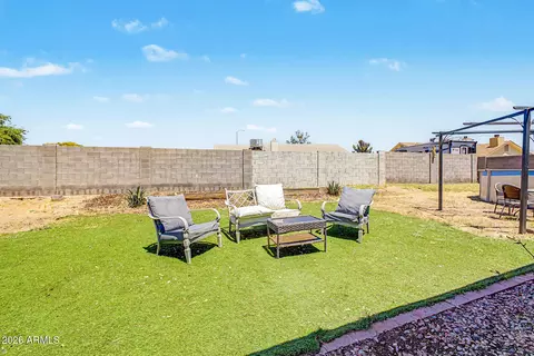 Exterior - 6032 E Ivy St, Mesa, AZ 85205 photo 4 of 8