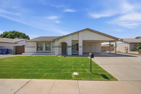 907 W Straford Dr, Chandler, AZ 85225
