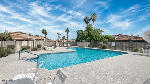 Exterior - 5217 E Tunder Cir, Phoenix, AZ 85044 photo 1 of 5