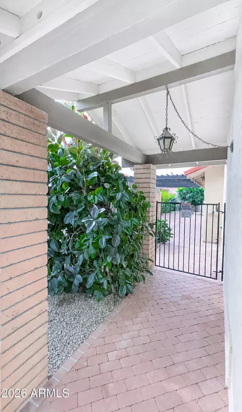 Exterior - 5217 E Tunder Cir, Phoenix, AZ 85044 photo 4 of 5
