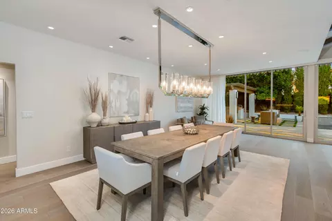 Dining - 3160 E Stella Ln, Phoenix, AZ 85016 photo 1 of 1