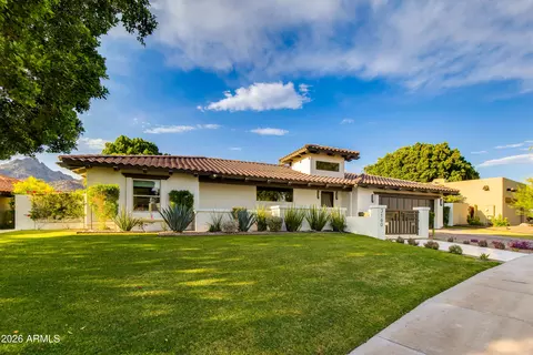 Exterior - 3160 E Stella Ln, Phoenix, AZ 85016 photo 5 of 5