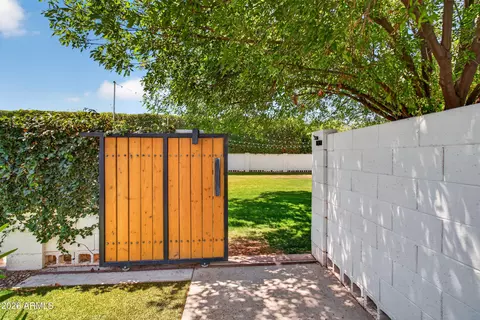 Exterior - 2677 E Queen Creek Rd, Gilbert, AZ 85297 photo 5 of 29