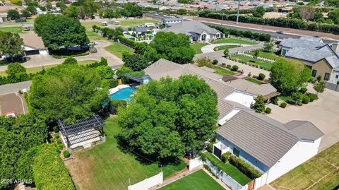 View/Area - 2677 E Queen Creek Rd, Gilbert, AZ 85297 photo 1 of 3