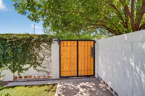 Exterior - 2677 E Queen Creek Rd, Gilbert, AZ 85297 photo 12 of 29