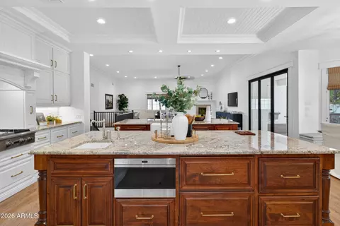 Kitchen - 2677 E Queen Creek Rd, Gilbert, AZ 85297 photo 5 of 6