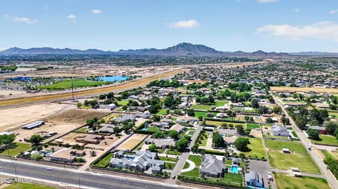 View/Area - 2677 E Queen Creek Rd, Gilbert, AZ 85297 photo 2 of 3