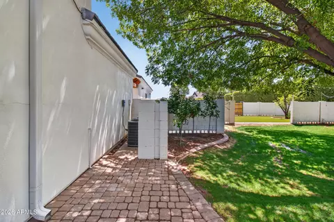 Exterior - 2677 E Queen Creek Rd, Gilbert, AZ 85297 photo 8 of 29