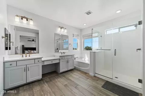 Bath - 2080 E Flamingo Way, Gilbert, AZ 85297 photo 1 of 4