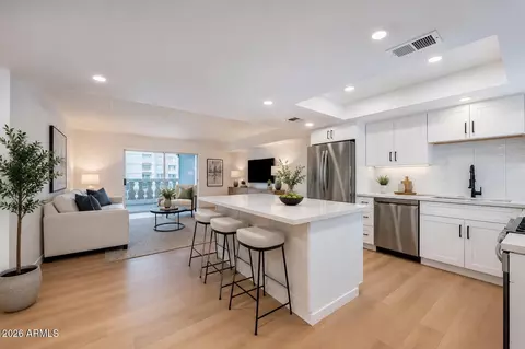 7920 E Camelback Rd #212, Scottsdale, AZ 85251