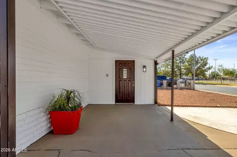 Exterior - 7824 W Mitchell Dr, Phoenix, AZ 85033 photo 1 of 7