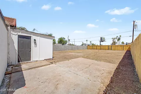 Exterior - 2912 E Monroe St E, Phoenix, AZ 85034 photo 2 of 5