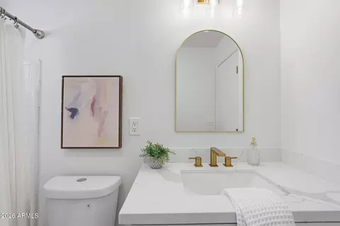 Bath - 4036 E Clovis Cir, Mesa, AZ 85206 photo 3 of 4