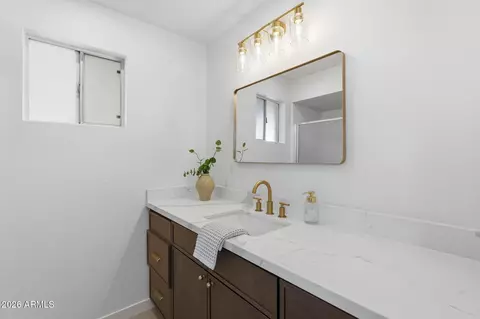 Bath - 4036 E Clovis Cir, Mesa, AZ 85206 photo 1 of 4