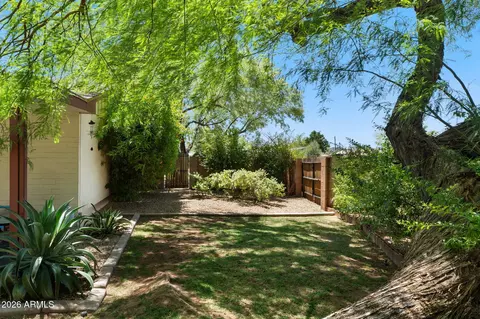 Exterior - 3344 E Beryl Ln, Phoenix, AZ 85028 photo 5 of 6