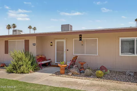 10853 W Santa Fe Dr, Sun City, AZ 85351