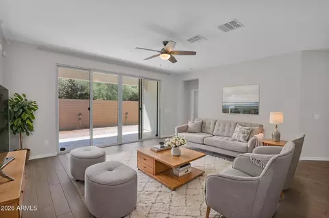 Living - 5712 S 28th St, Phoenix, AZ 85040 photo 1 of 5