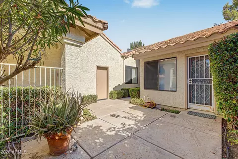 Exterior - 963 E Chilton Dr, Tempe, AZ 85283 photo 5 of 12