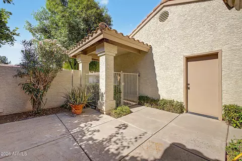 Exterior - 963 E Chilton Dr, Tempe, AZ 85283 photo 6 of 12