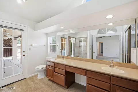 Bath - 14007 N 29th Pl, Phoenix, AZ 85032 photo 1 of 3