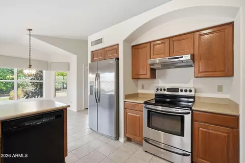 Kitchen - 14007 N 29th Pl, Phoenix, AZ 85032 photo 2 of 4