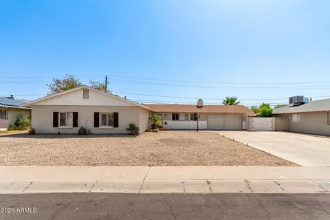 5209 N 61 Dr, Glendale, AZ 85301