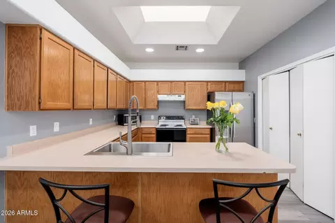 Kitchen - 7006 E Jensen St #39, Mesa, AZ 85207 photo 2 of 5