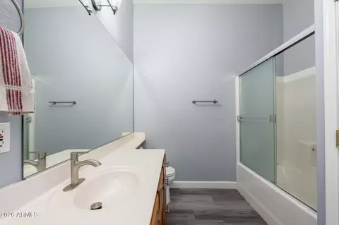 Bath - 7006 E Jensen St #39, Mesa, AZ 85207 photo 3 of 3