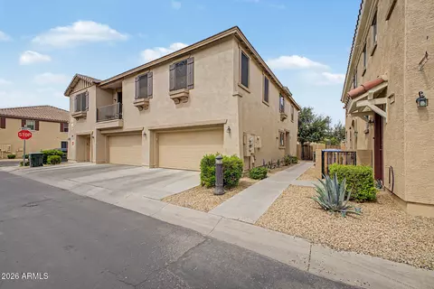 1438 N 80th Ln, Phoenix, AZ 85043