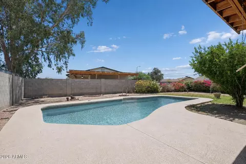 Exterior - 4301 N 80th Ln, Phoenix, AZ 85033 photo 3 of 3