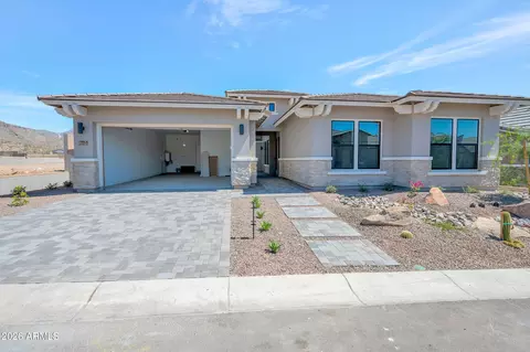 Exterior - 21672 W Devonshire Ave, Buckeye, AZ 85396 photo 2 of 4