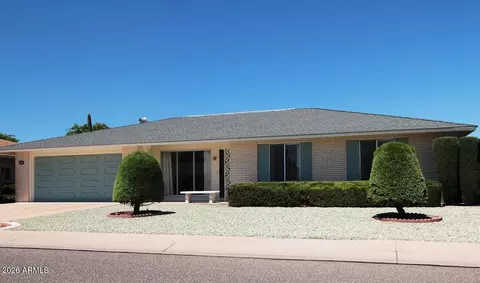 10302 W Gulf Hills Dr, Sun City, AZ 85351