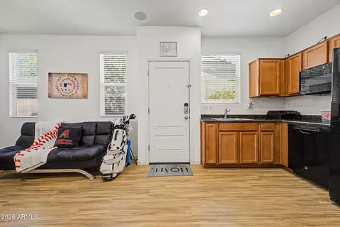 Entry Way - 7406 E Olla Ave, Mesa, AZ 85212 photo 3 of 3