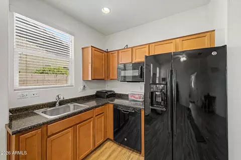 Kitchen - 7406 E Olla Ave, Mesa, AZ 85212 photo 5 of 5